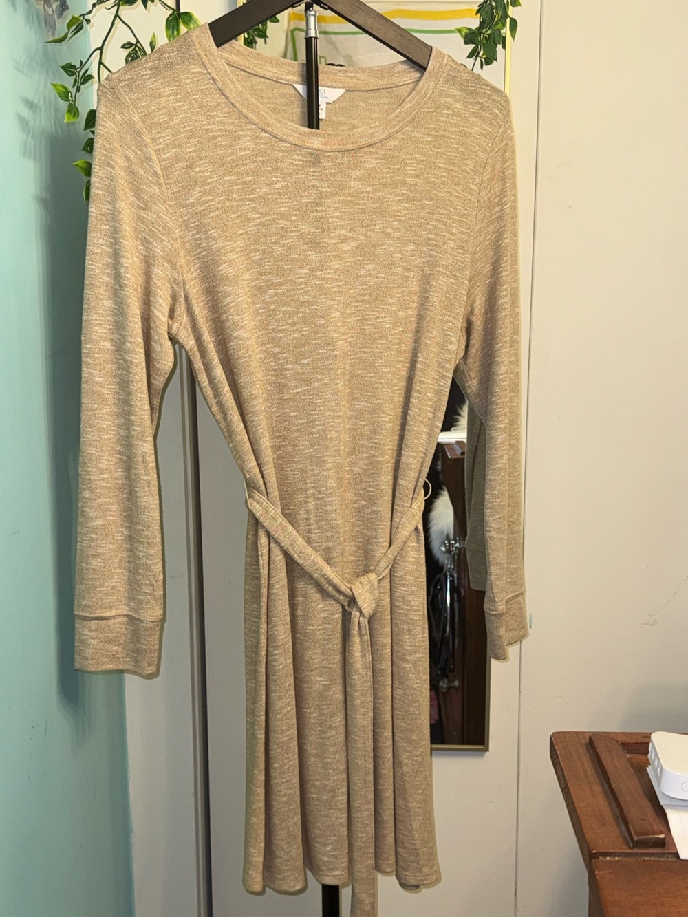 Time and Tru Women’s Belted Knit Dress M 8-10 Tan Beige Long Sleeve